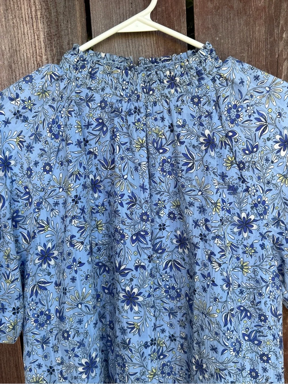 Loft Smocked Neck Blue Floral Puff-Sleeve Top Size Medium